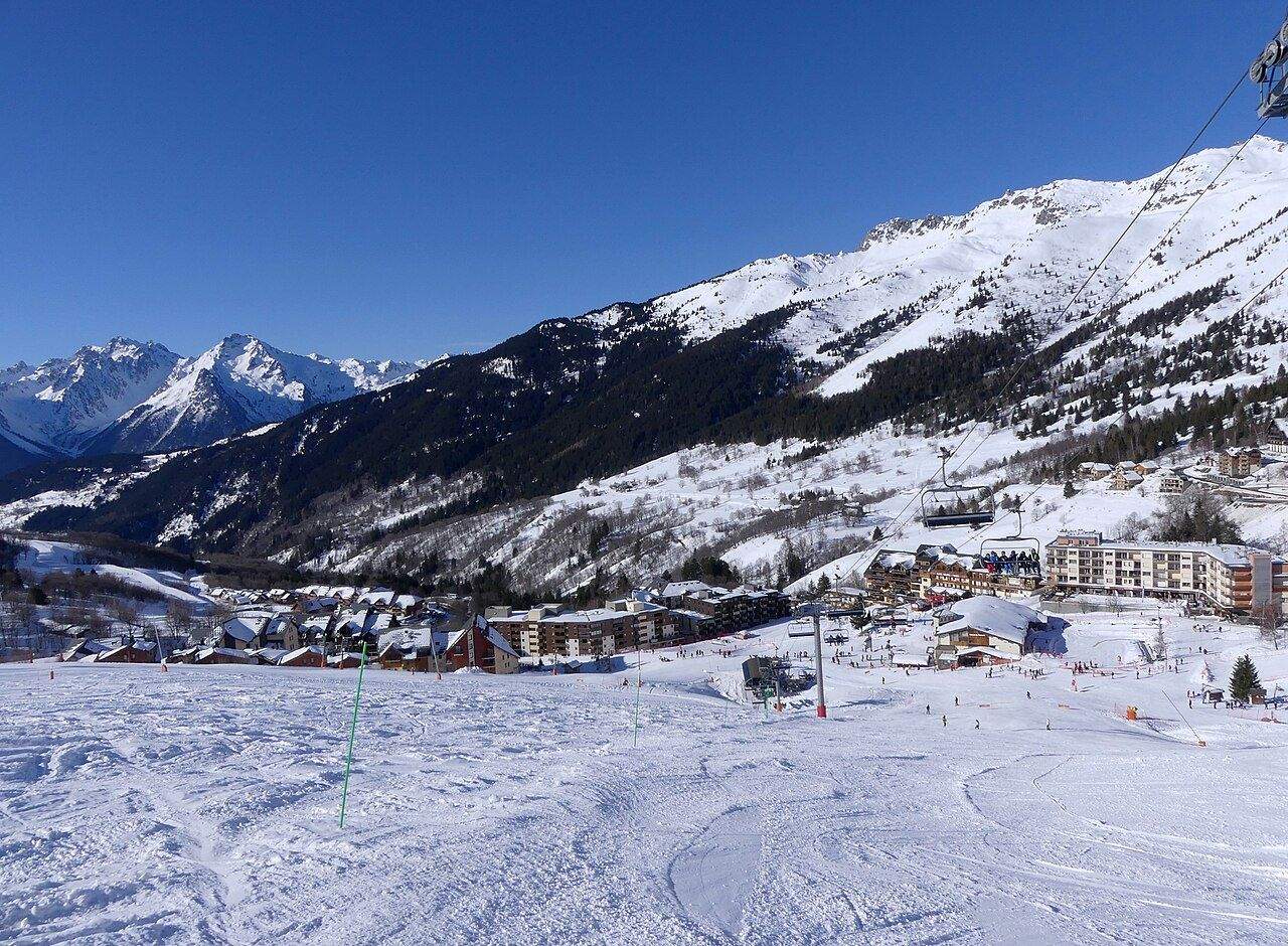 Saint-François-Longchamp, vue du village depuis les pistes